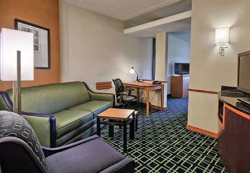 ホテル Fairfield Inn & Suites Huntingdon Raystown Lake