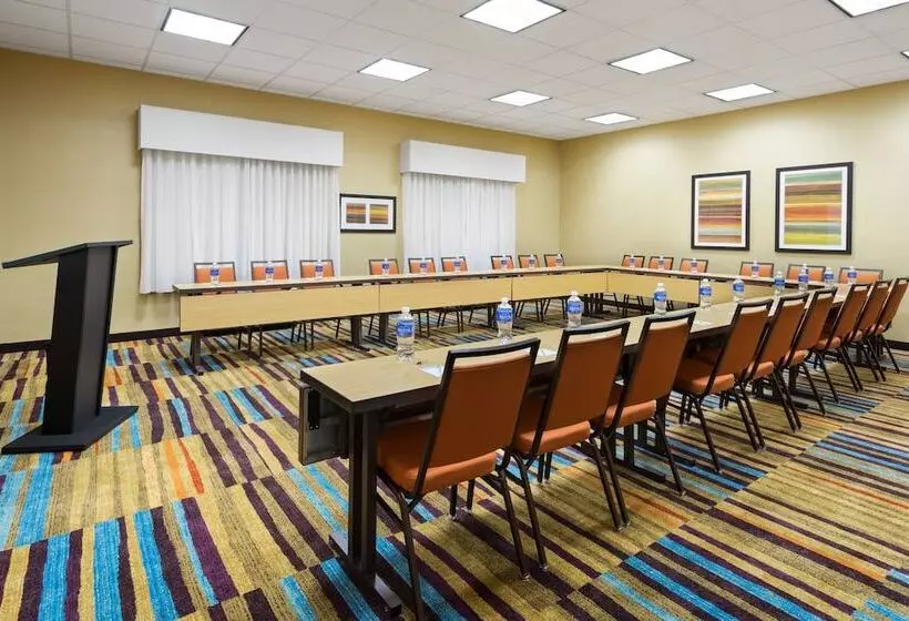 ホテル Fairfield Inn & Suites Huntingdon Raystown Lake