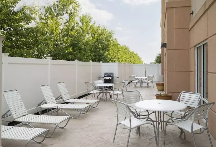 ホテル Fairfield Inn & Suites Huntingdon Raystown Lake