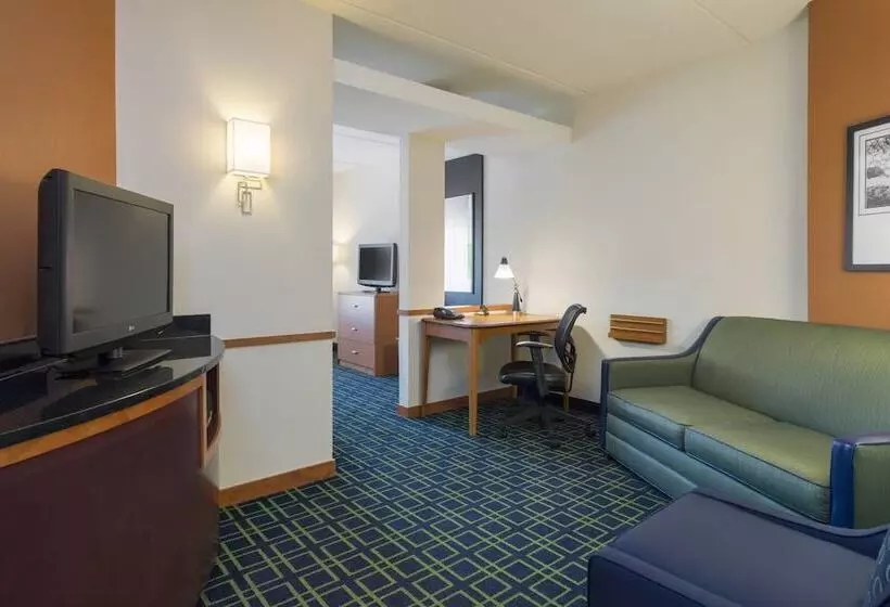 ホテル Fairfield Inn & Suites Huntingdon Raystown Lake