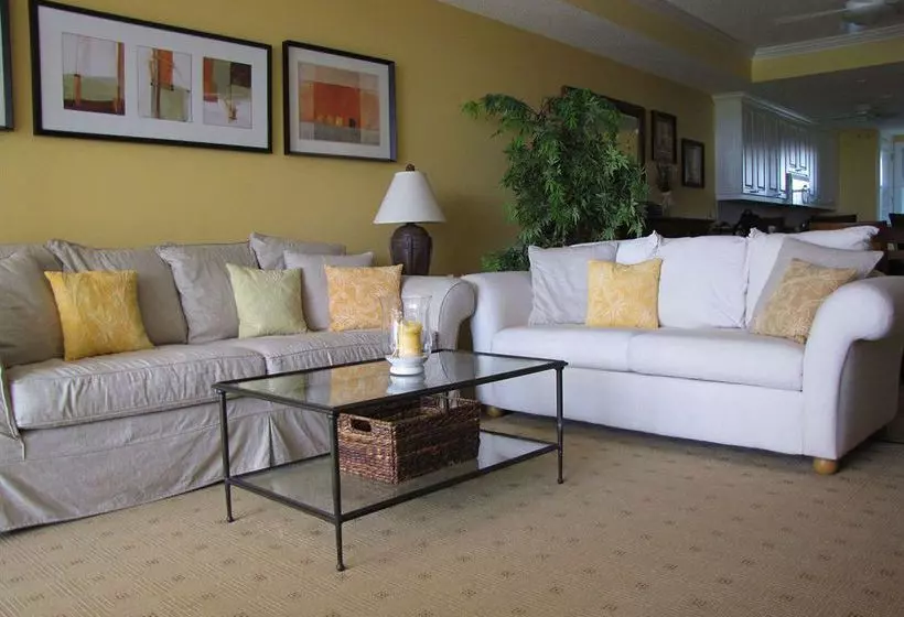 هتل Grandview On Grace Bay