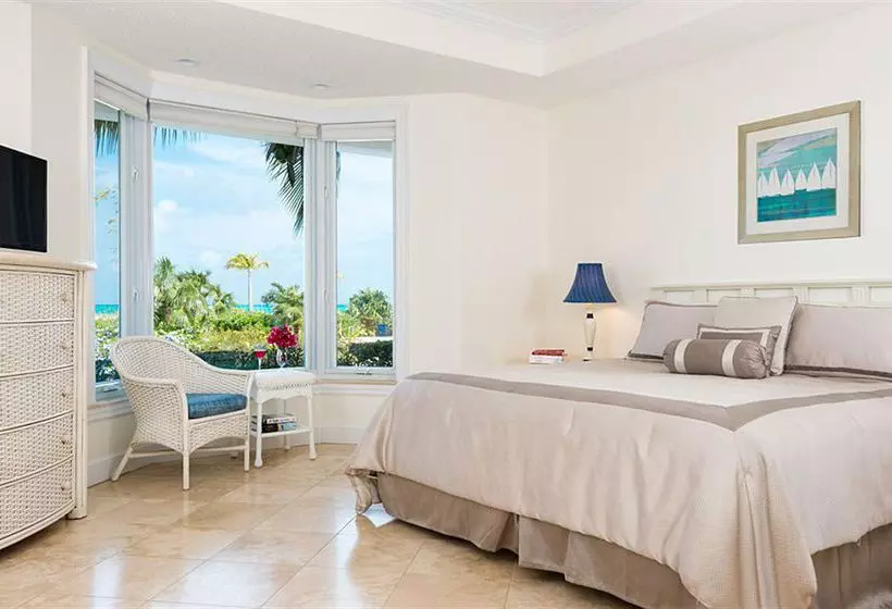 هتل Grandview On Grace Bay