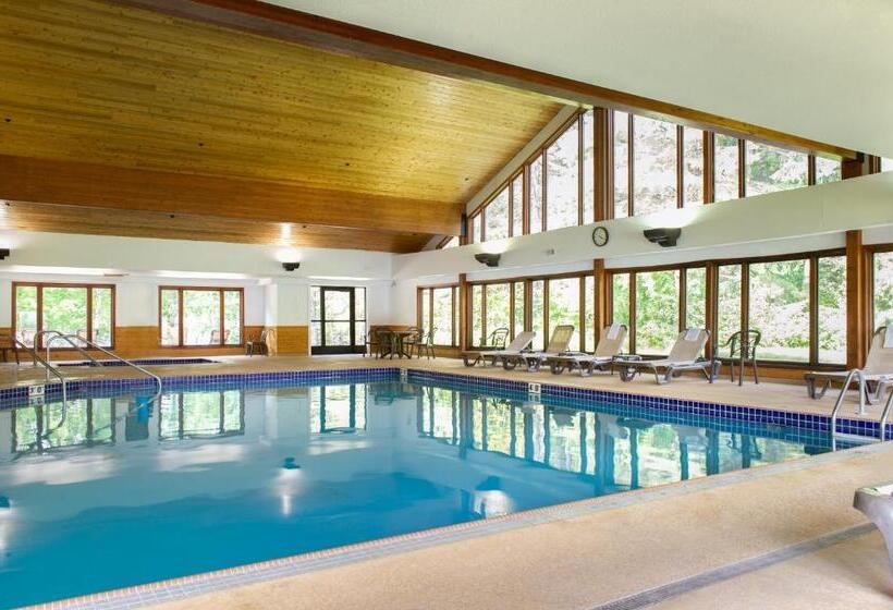 فندق Holiday Inn Express & Suites Hayward, An Ihg