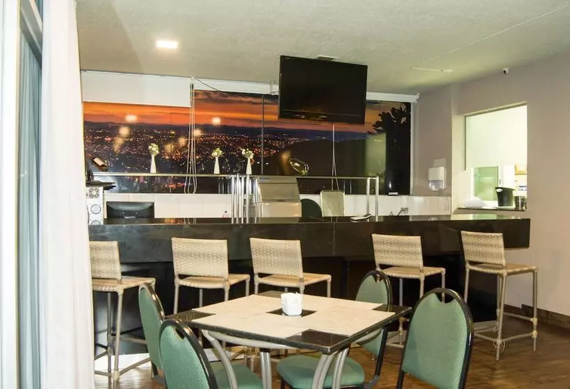 Hotel Impar Suites Cidade Nova