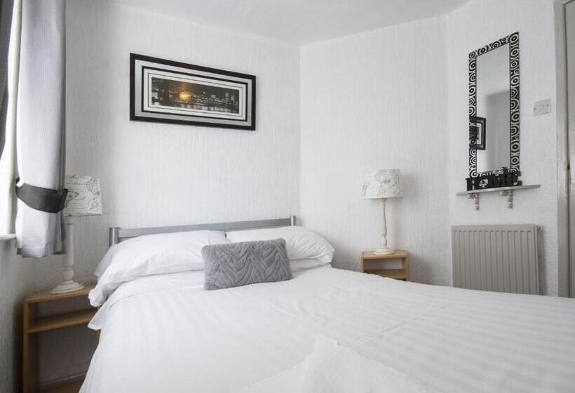 ホテル The Marsden