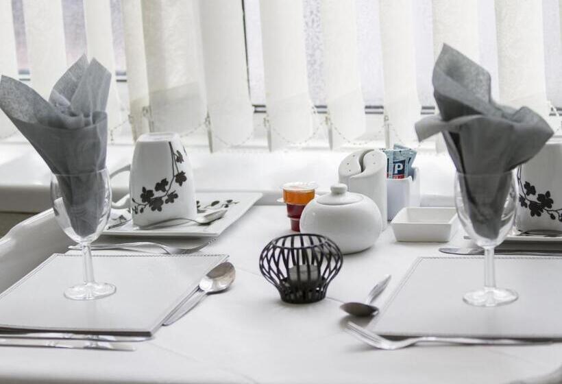 ホテル The Marsden