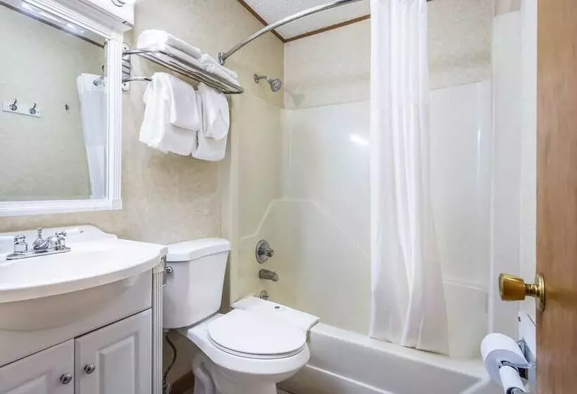 Отель Northway Inn Queensbury Lake George