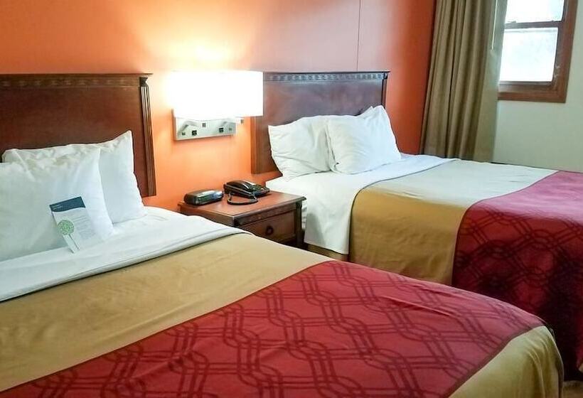 בית מלון כפרי Northway Inn Queensbury   Lake George