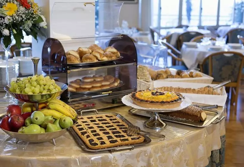 Отель Piccolo Paradiso