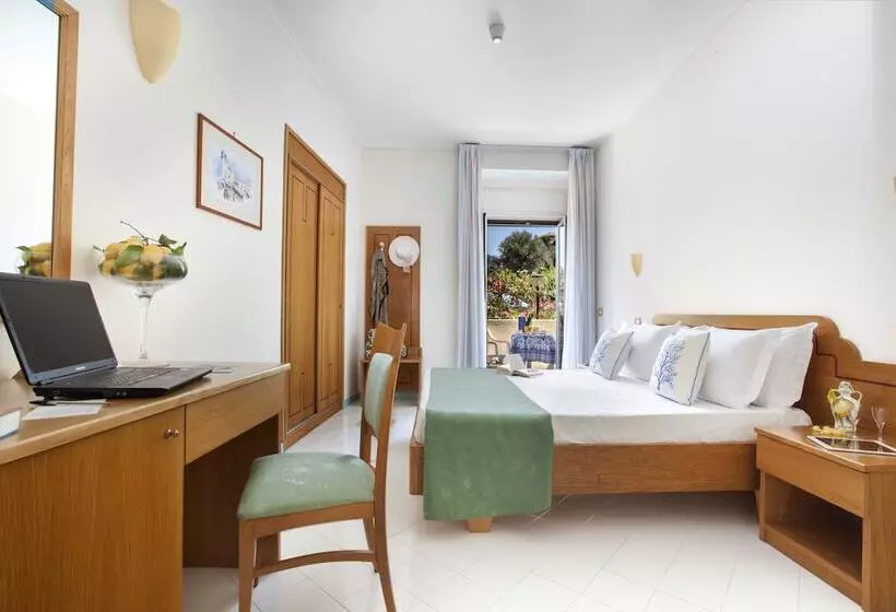 Отель Piccolo Paradiso