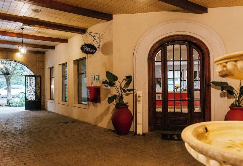 فندق Plaza Central Canning