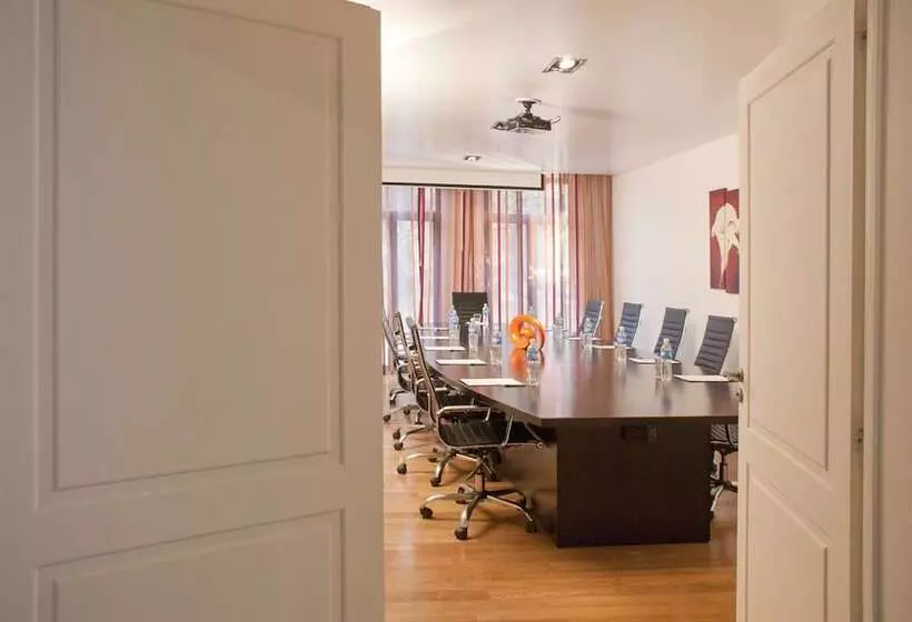 酒店 Plaza Central Canning