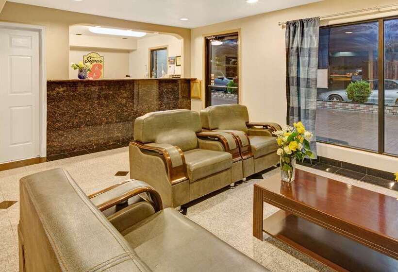 Отель Super 8 By Wyndham Baytown/mont Belvieu