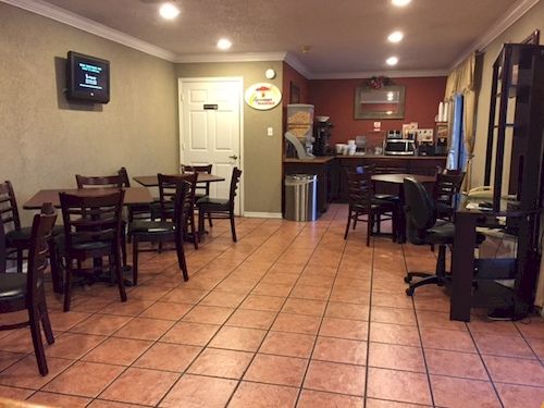 ホテル Super 8 By Wyndham Kinder La