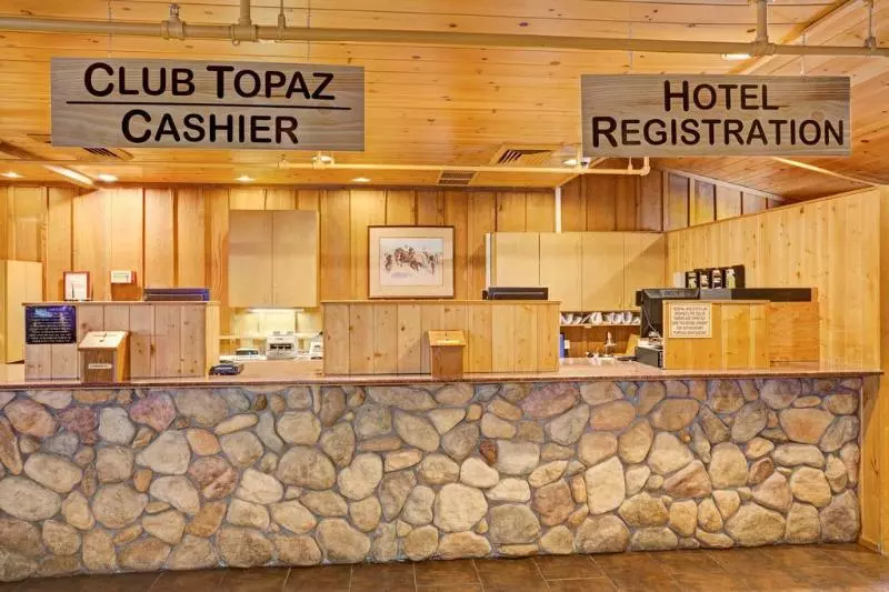 호텔 Topaz Lodge