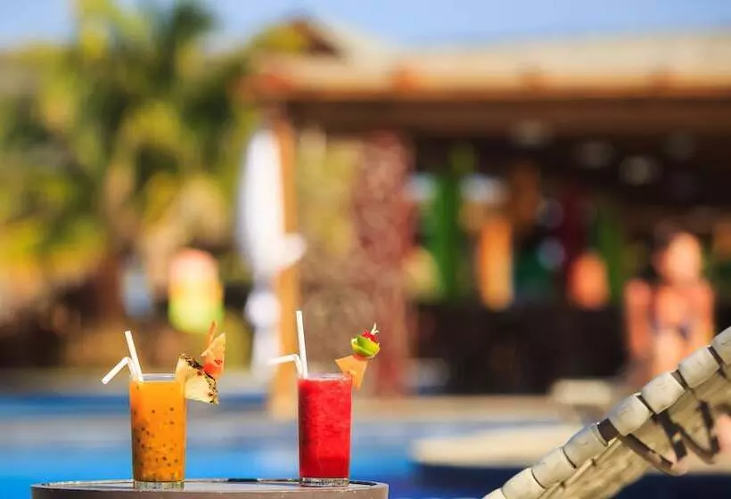 Отель Viva Porto De Galinhas Resort