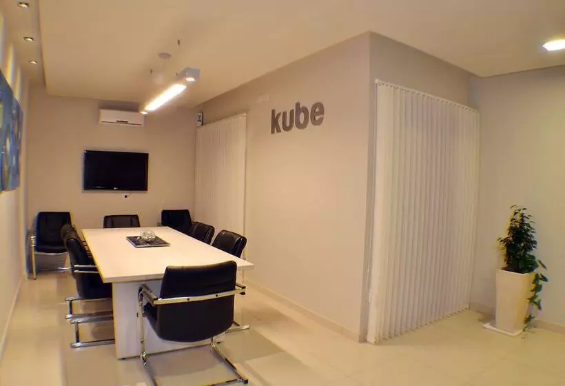 Kube Apartments Express