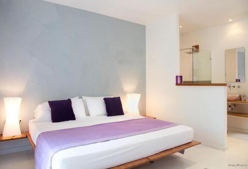 15 Love Bed & Breakfast