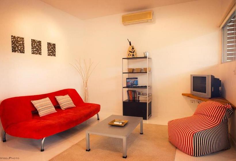 15 Love Bed & Breakfast