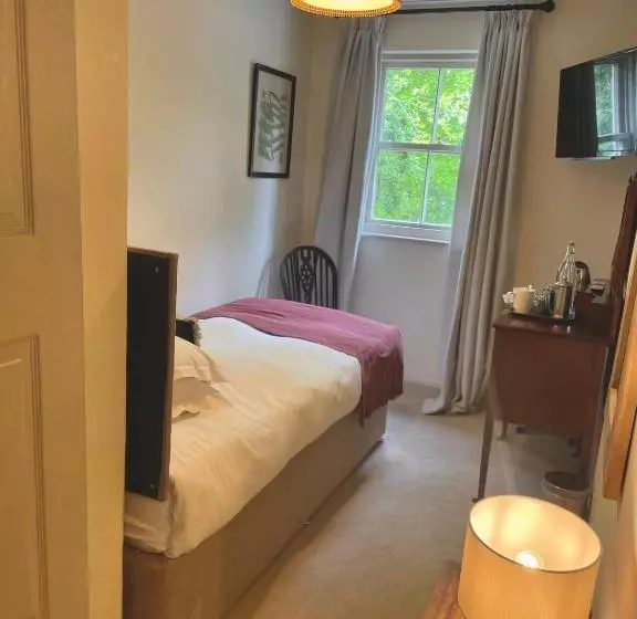 Bed and Breakfast Castle Inn