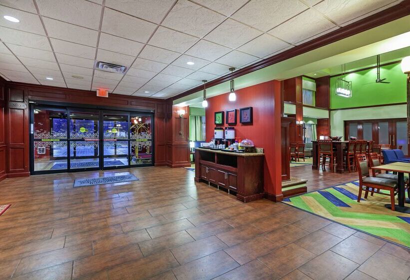Hampton Inn & Suites Tulsa North/owasso