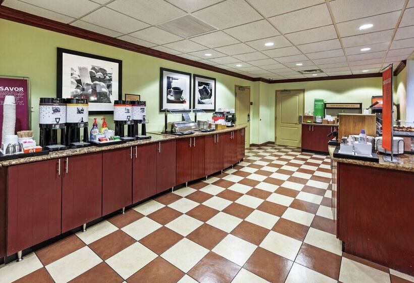 Hampton Inn & Suites Tulsa North/owasso