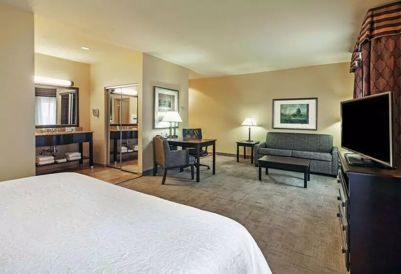 Hampton Inn & Suites Tulsa North/owasso