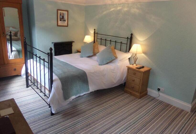 هتل Broomfield House