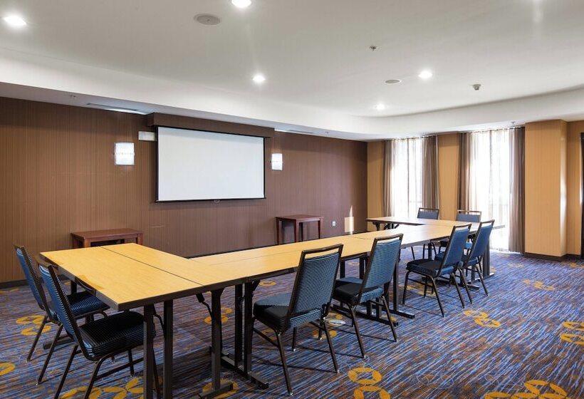 ホテル Courtyard By Marriott Ontario Rancho Cucamonga