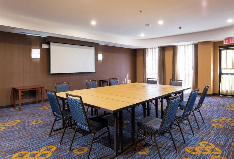 ホテル Courtyard By Marriott Ontario Rancho Cucamonga