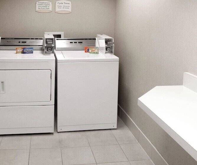 ホテル Courtyard By Marriott Ontario Rancho Cucamonga