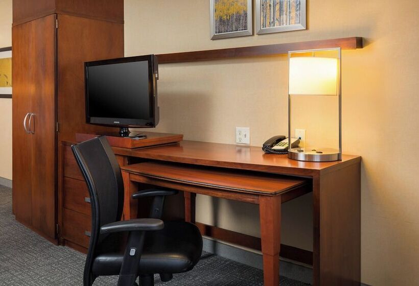 ホテル Courtyard By Marriott Ontario Rancho Cucamonga