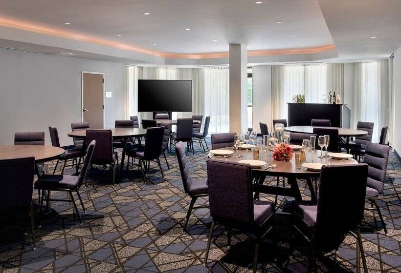 فندق Courtyard Philadelphia Plymouth Meeting