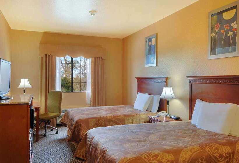 בית מלון כפרי Quality Inn & Suites Mcalester On Hwy 69 & 270