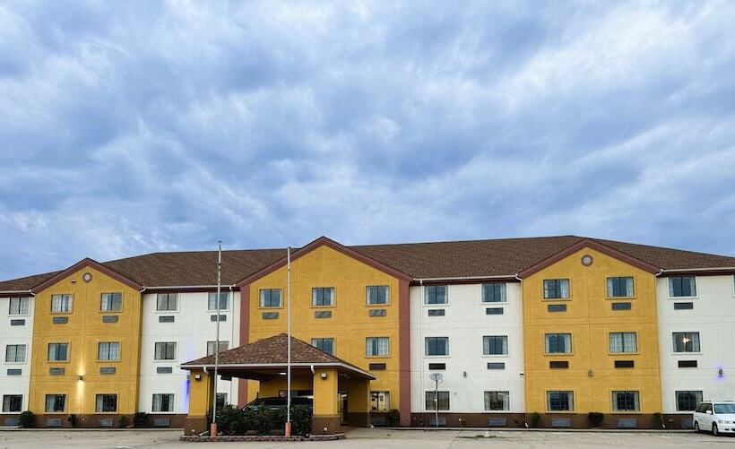 בית מלון כפרי Quality Inn & Suites Mcalester On Hwy 69 & 270