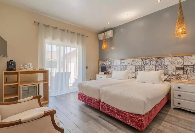 Отель Guesthouse D. Manuel I   Adults Only