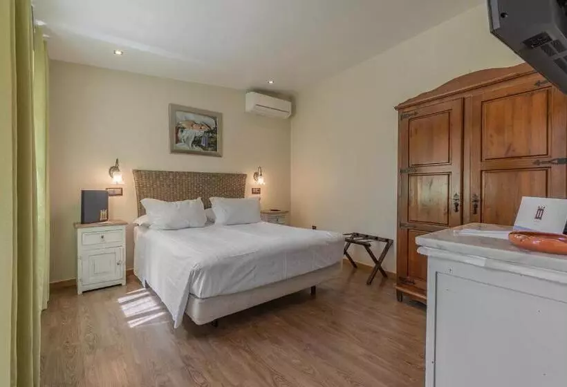 Отель Guesthouse D. Manuel I   Adults Only