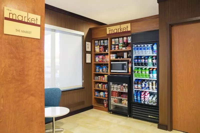 Отель Fairfield Inn And Suites By Marriott Lakeland Plant City