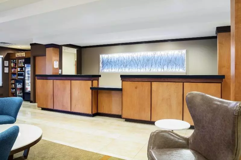 Отель Fairfield Inn And Suites By Marriott Lakeland Plant City