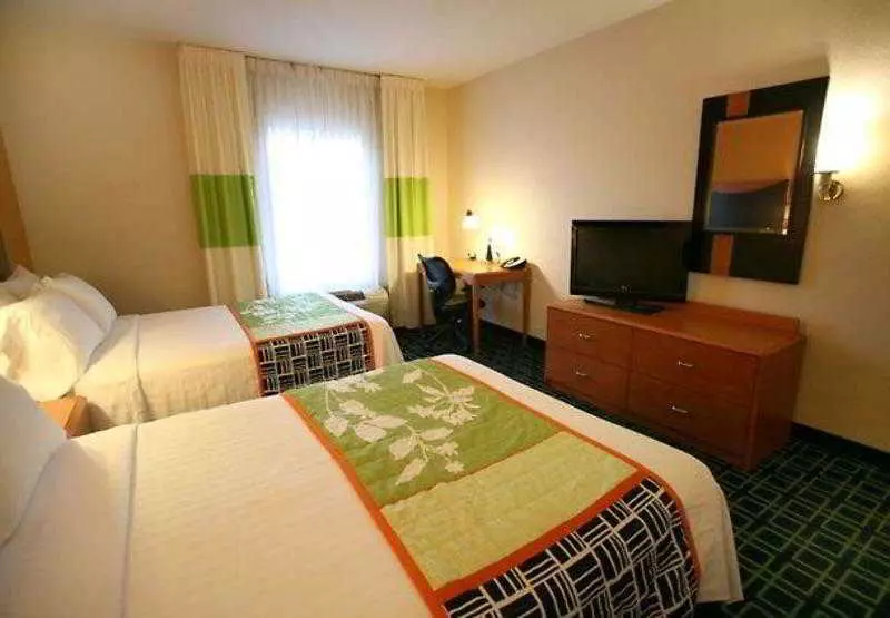 Отель Fairfield Inn And Suites By Marriott Lakeland Plant City