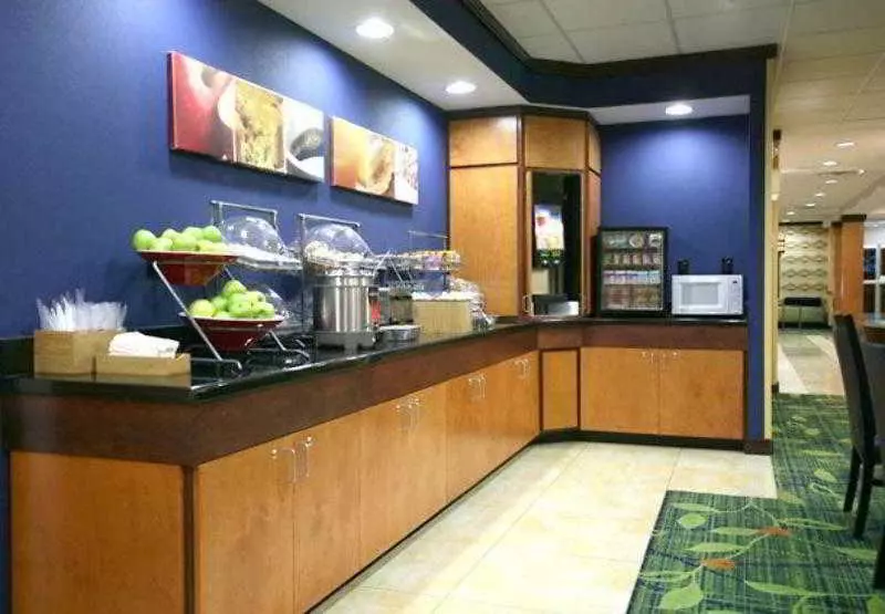 Отель Fairfield Inn And Suites By Marriott Lakeland Plant City