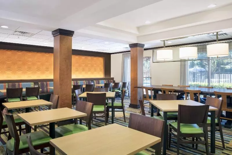 Отель Fairfield Inn And Suites By Marriott Lakeland Plant City