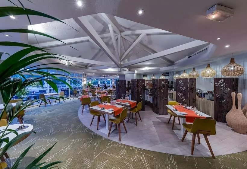 Hotel Garrigae Domaine De L Esterel   Piscine & Spa Cinq Mondes