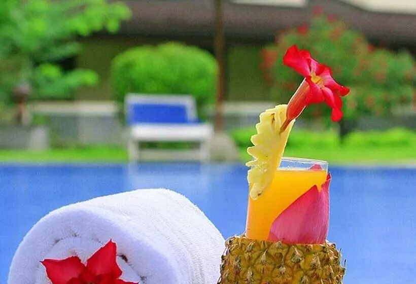 ホテル Grand Legi Mataram