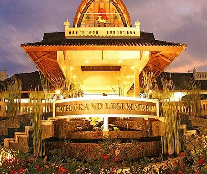 ホテル Grand Legi Mataram