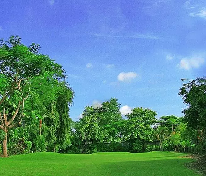 ホテル Grand Legi Mataram