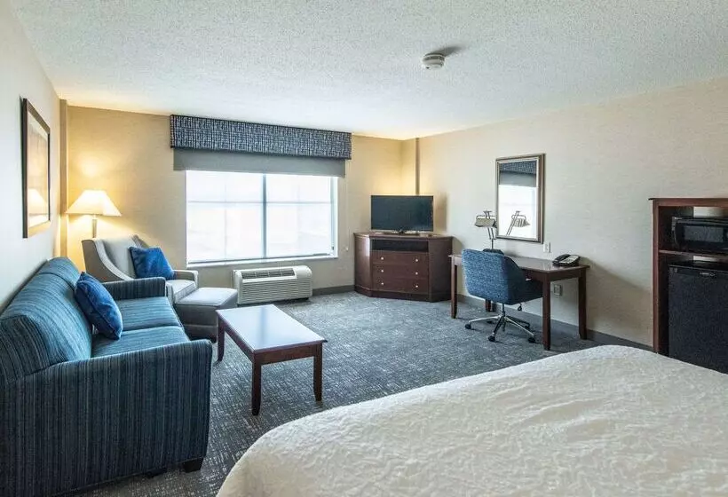 Отель Hampton Inn Presque Isle Maine