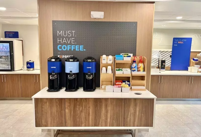 호텔 Holiday Inn Express Madison By Ihg