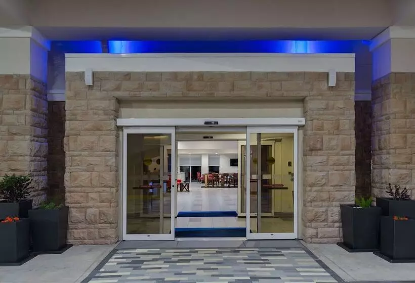 호텔 Holiday Inn Express & Suites., An Ihg