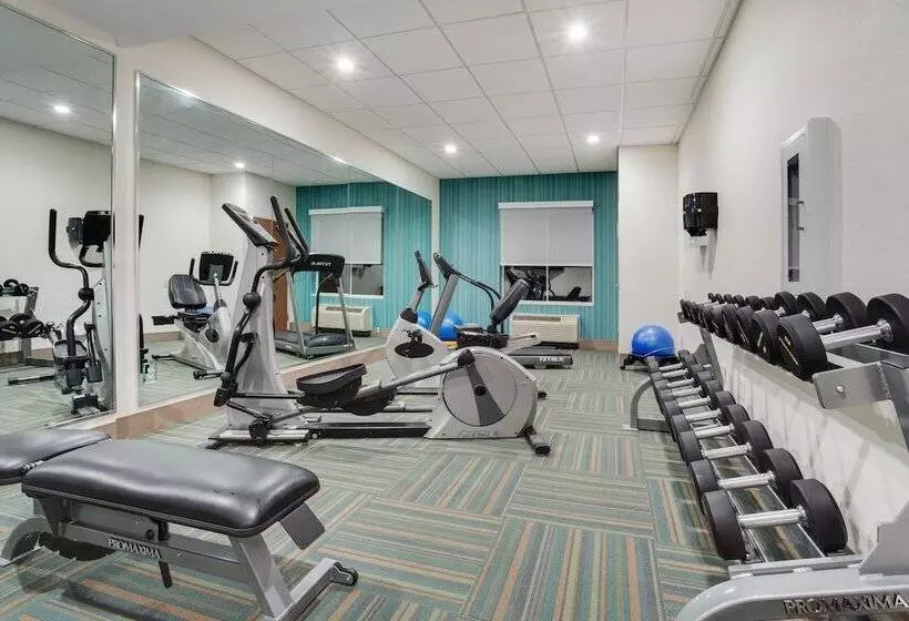 호텔 Holiday Inn Express & Suites., An Ihg